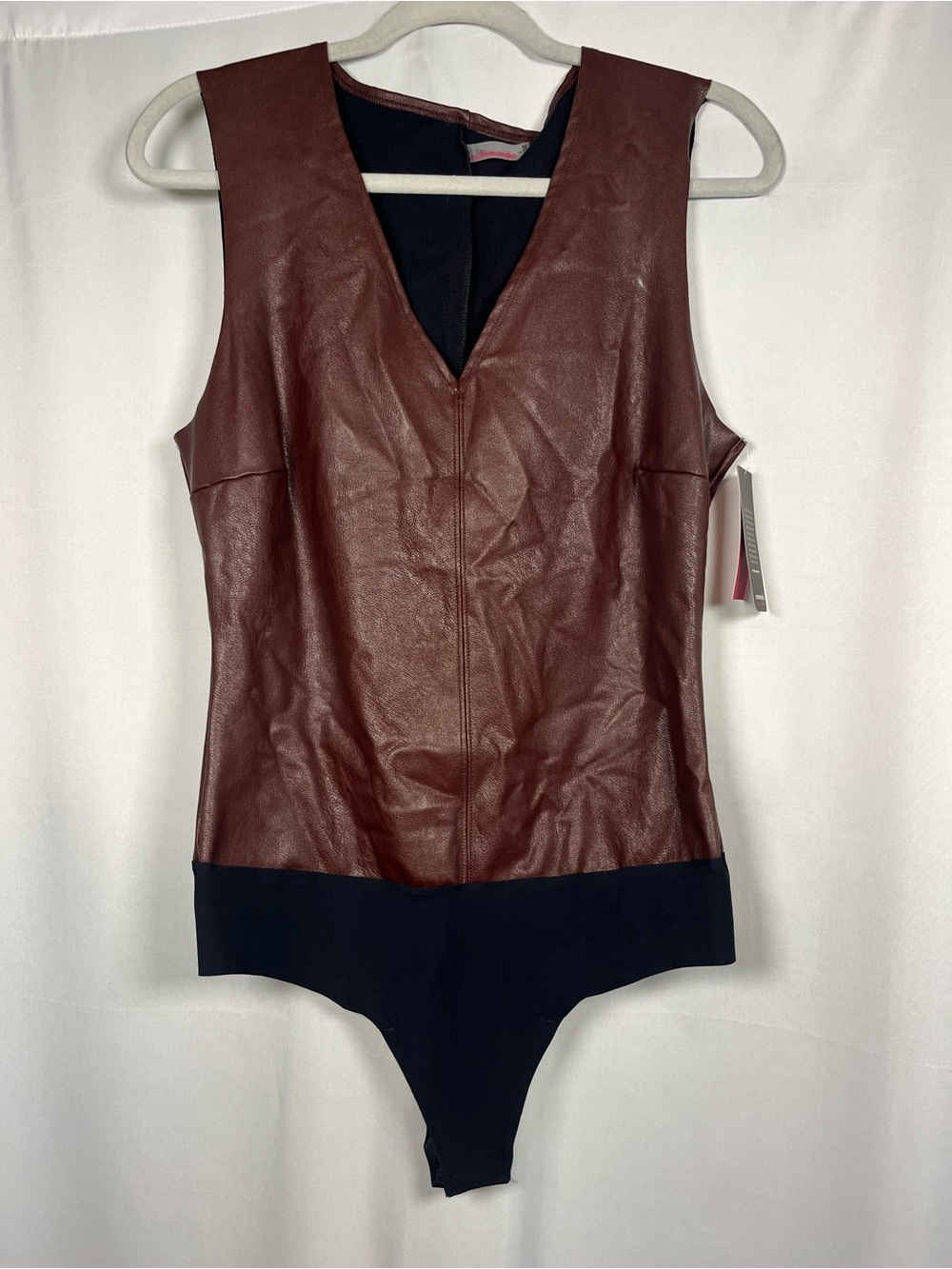 Commando NEW faux leather deep v Burgundy bodysuit sz large - Picture 3 of 8